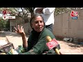 Delhi News: डॉक्टरी में 36 साल का अनुभव होने के बाद भी सड़क किनारे चाय बेचने को मजबूर महिला की कहानी  - 08:59 min - News - Video
