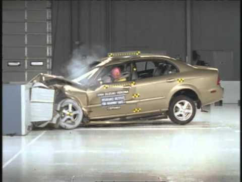 Видео краш-теста Suzuki Verona 2004 - 2006