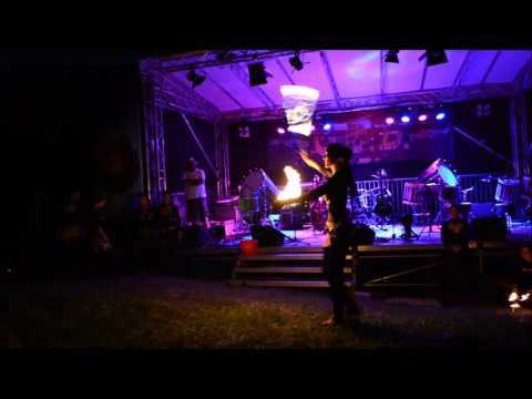 Minnus Trelligh - Skane. Amazing fire show from  Filia Draconis (Germany).