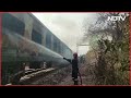 Taj Express Train Fire | Fire Breaks Out In 3 Coaches Of Taj Express In Delhi  - 01:11 min - News - Video
