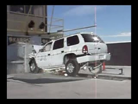 تست تصادف ویدیویی Dodge Durango 1997 - 2003