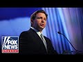 DeSantis delivers remarks after 2nd place finish in Iowa Threw everything but the kitchen sink