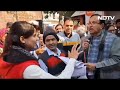 विकसित भारत संकल्प यात्रा: Tourism Chairman Arvind Yadav ने युवती को दी नसीहत  - 01:27 min - News - Video