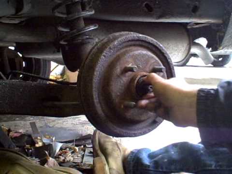 2002 Ford focus brake drum removal #10