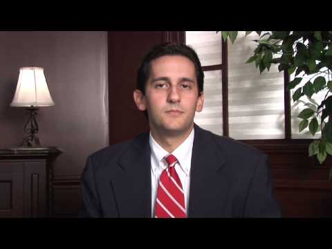 Insurance Agents : How Much Money Does an Insurance Agent Earn?