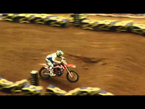 Supercross LIVE! 2013 - 2 Minutes On The Track - 450 First Practice in Houston 