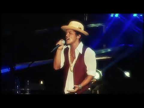 Bruno Mars - If I Knew/It Will Rain Live In Paris (Legendado)