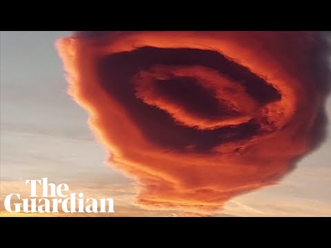 UFO-shaped Cloud Stuns Turkey, Pics Go Viral