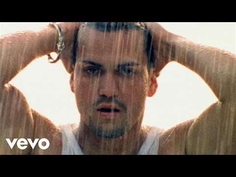 Víctor Manuelle - Cómo Se Lo Explico Al Corazón (Video - Clean)