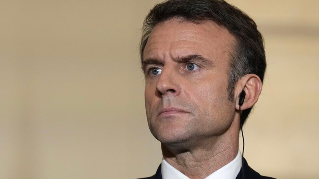 La droite et le RN fustigent la politique migratoire d'Emmanuel Macron