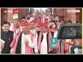 Elections 2024: पत्नी Dimple नहीं आज इस खास नेता का हाथ थामे नजर आए Akhilesh Yadav | ABP News - 03:20 min - News - Video