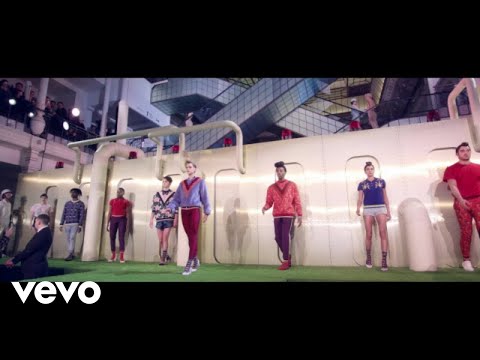 Stromae - Défiler (bande originale de la capsule n°5 Mosaert)