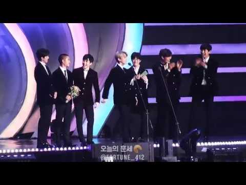 171202 MMA EXO, DANCE MALE GROUP - 멜론뮤직어워드 남자댄스그룹부문 수상♥️ 후보작 VCR에 춤추는 멤버들과 춤추면서 상받으러 올라오는 백현이ㅋㅋ