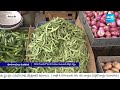 ఆకాశాన్నంటిన కూరగాయల ధరలు | Vegetable Prices Soar Sky High In Tirupati | @SakshiTV  - 08:45 min - News - Video