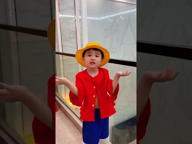 小路飞怎么一下在上面一下在下面#路飞 #海贼王