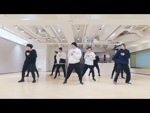 EXO-CBX (첸백시) - 花요일 (Blooming Day) Dance Practice (Mirrored)