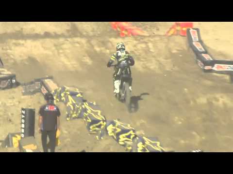 Supercross LIVE! 2013 - Two Minutes on the Track in Anaheim - 250 Class First Practice 