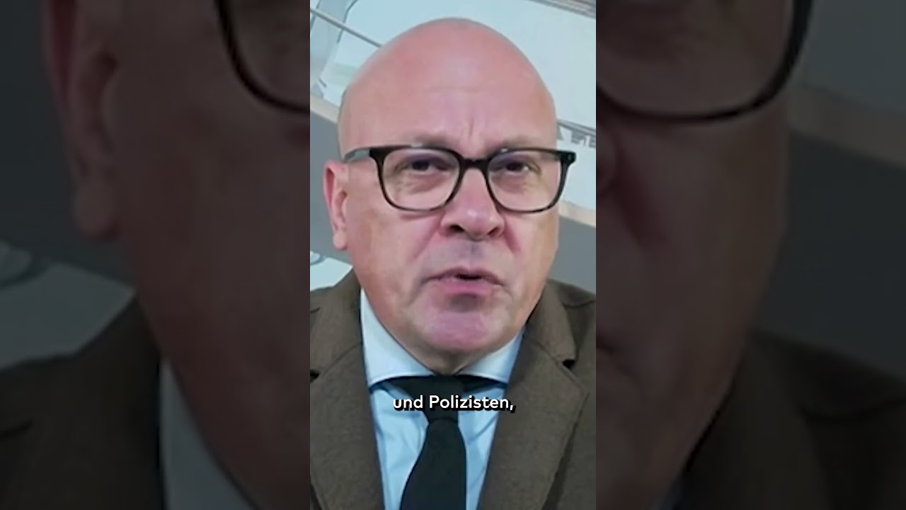 Kann KI TECHNIK BESSER ÜBERWACHEN als POLIZEI an Bahnhöfen? shorts