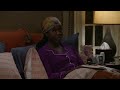 Bob Hearts Abishola - Squeeze My Buns  - 01:34 min - News - Video