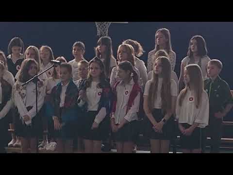11 listopada - występ chóru szkolnego
