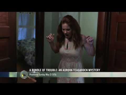 A Bundle of Trouble: An Aurora Teagarden Mystery'