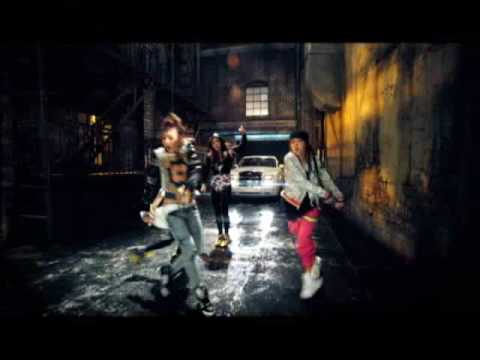 2NE1 - FIRE(Street Ver.) M/V