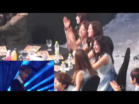 EXOPINK's reaction during NoNoNo + Growl @ SMA 2014