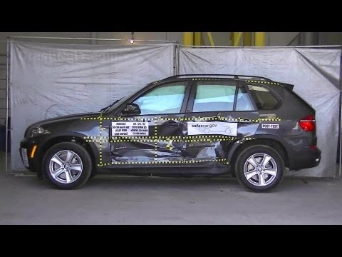 Video Crash Test BMW X5M 50D sedan 2012
