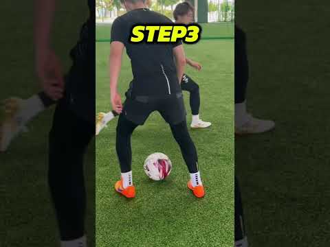 football skill tutorial⭐️#football #footballskills #soccer #soccerskills