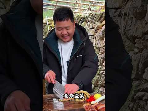 过年在家这样做糯米蒸排骨，老人小孩都喜欢吃 #新农人计划 #下饭菜 #我的乡村生活 #抖音新农人 #乡村味道