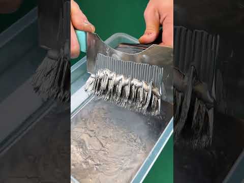 Satisfying removing paint from a brush ASMR! 🔊 #shorts