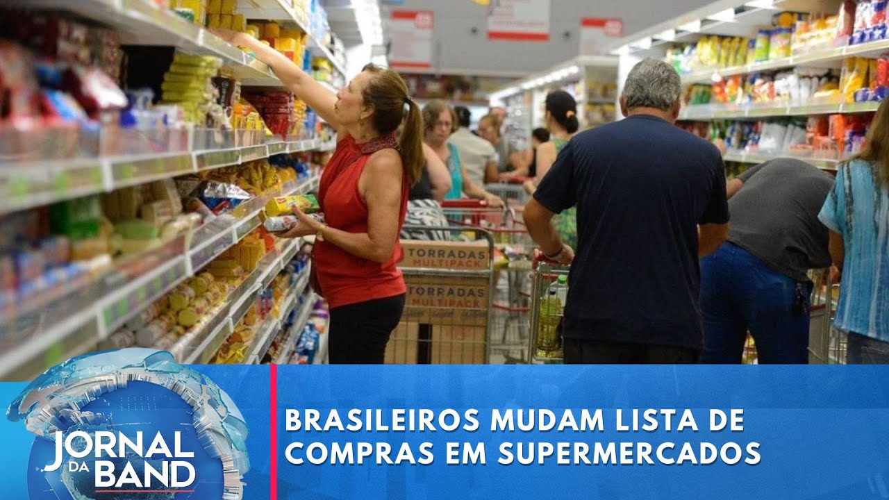 Brasileiros mudam lista de compras em supermercados | Jornal da Band