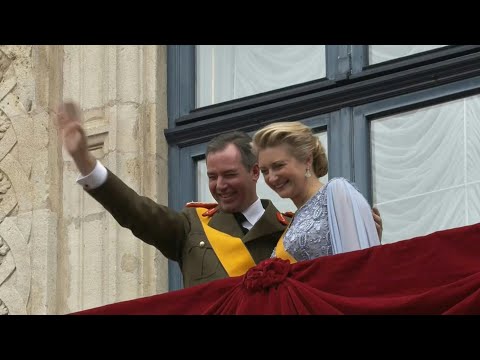 Luxembourg's new Grand Duke greets the crowd from the balcony | AFP