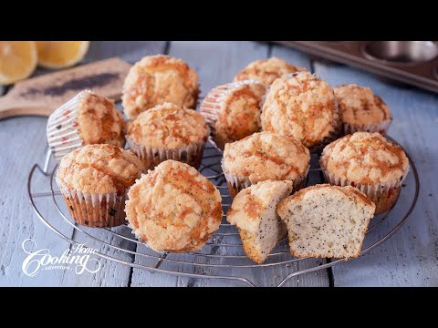 Lemon Poppy Seed Crumble Muffins - Easy Recipe