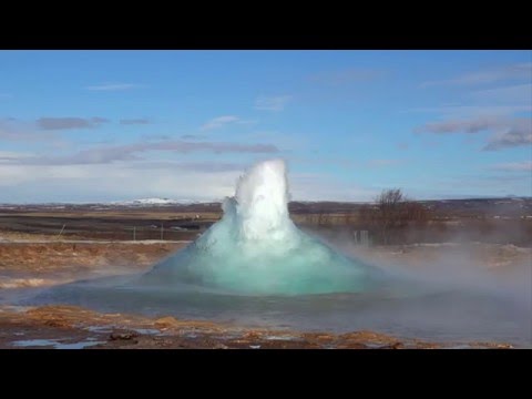 Geysir Explosion Super Slow Motion