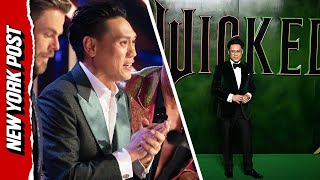 ‘Wicked’ director compares set to kindergarten —reveals way the cast rehearsed: ‘Pressure’s on’