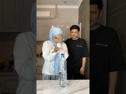 gabisa sambil nutup mata 😂