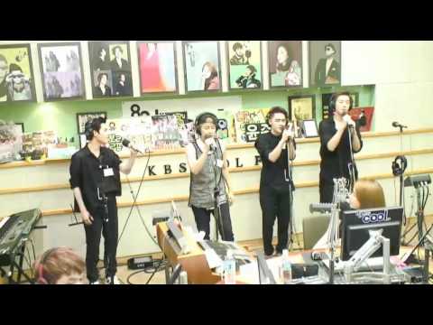 엑소(EXO) - Baby Don't Cry Live @130802 유인나의 볼륨을 높여요 radio