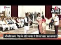 Bharat Ratna 2024: Charan Singh के पोते Jayant Singh ने लिया भारत रत्न सम्मान, PM Modi ने बजाई ताली  - 00:37 min - News - Video