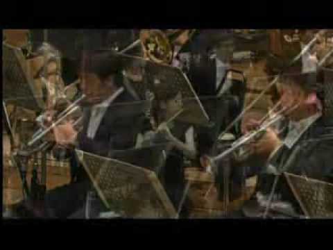 Joe Hisaishi Live performance - Howl Moving Castle Main them