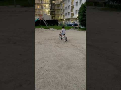 はじめて自転車の玉なしが乗れました！