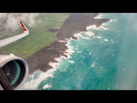 The Great Ocean Road and Twelve Apostles onboard a Qantas A321XLR at 900 meters.