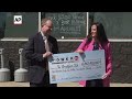 Michigan couple come forward as winner of $842.4 million Powerball jackpot  - 01:38 min - News - Video