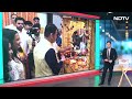 Ganpati Visarjan Exclusive: धूमधाम से निकला गणपति बप्पा का काफिला, देखें Mumbai का नजारा | Exclusive  - 11:27 min - News - Video
