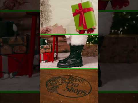 Santa is coming to town this Saturday, November 1st at 5 PM!