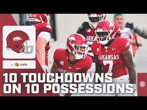 HIGHLIGHTS: Arkansas scores 10 TDs to open season