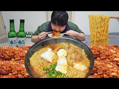 일 끝나고 샤워 후 순두부 열라면에 청양고추,만두 넣고 시원한 소주 한 잔 먹방!! [ Ramyun Mukbang ]
