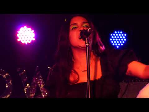Jesse Jo Stark - Fire Of Love live Manchester Academy 3 27-11-18