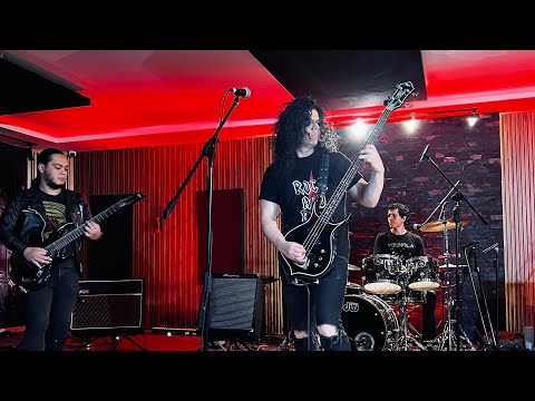 #Ensayo Un fragmento de la canción Madness🔥 #veildeth #rock #heavymetal #metalmusic #metalband 