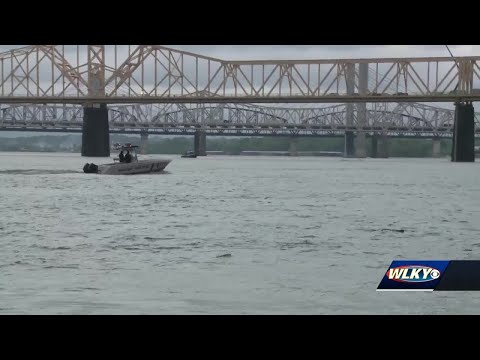 Coast Guard moves boaters several miles down river for Thunder Over Louisville